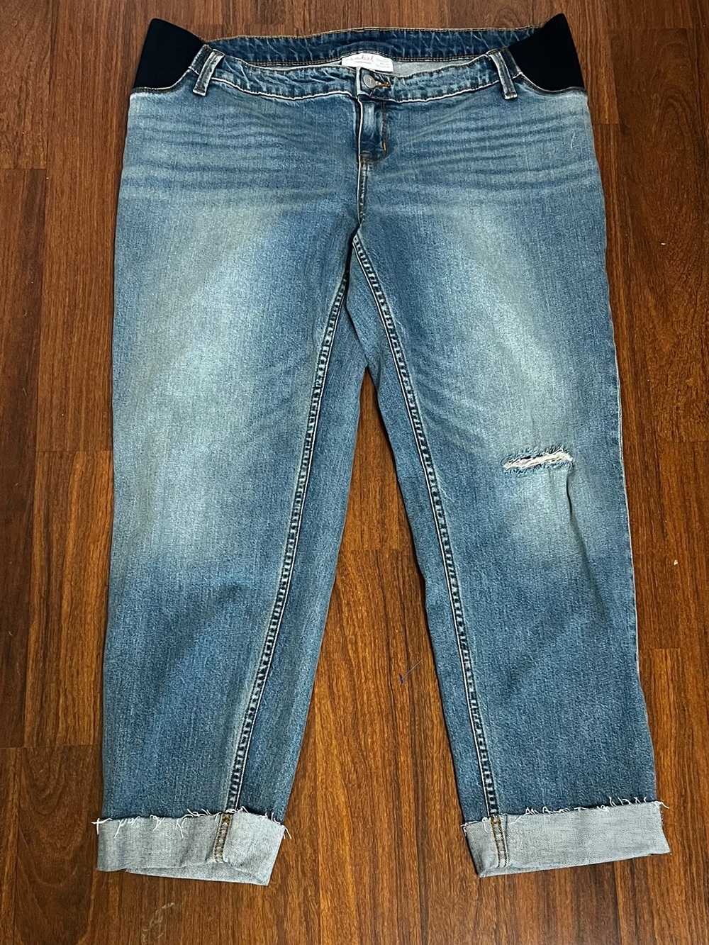 NWT Isabel by Ingrid & Isabel Jeans 90s Straight Maternity 28” Inseam Womens 14